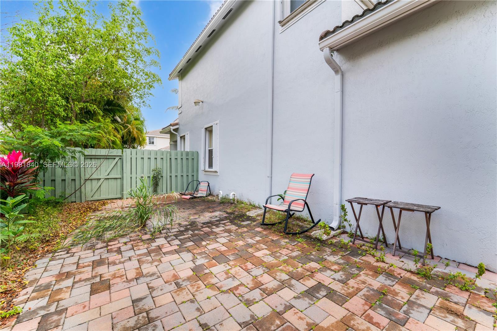 CENTURY VILLAS - Residential Lease