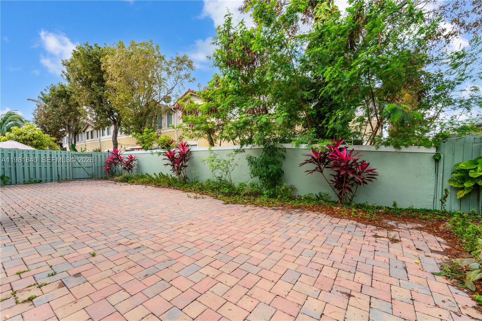 CENTURY VILLAS - Residential Lease