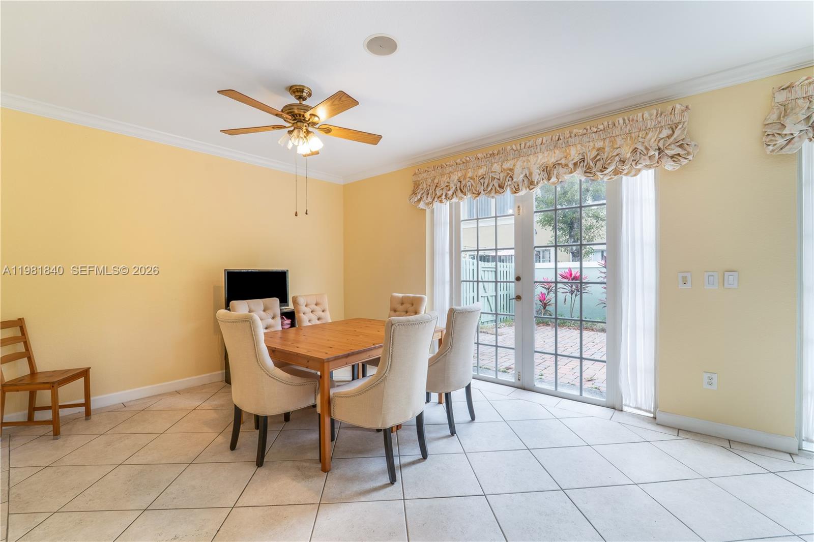 CENTURY VILLAS - Residential Lease