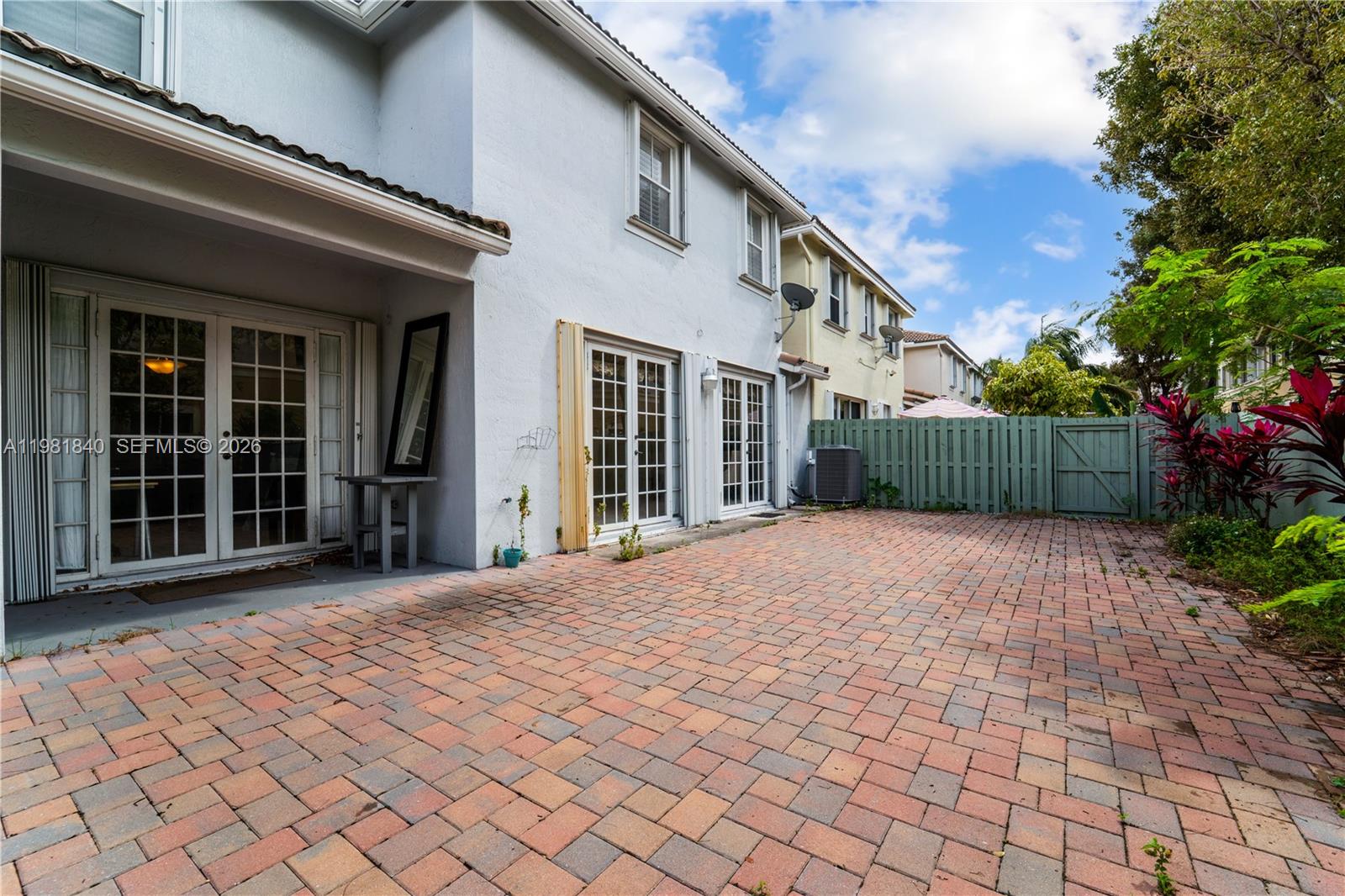 CENTURY VILLAS - Residential Lease