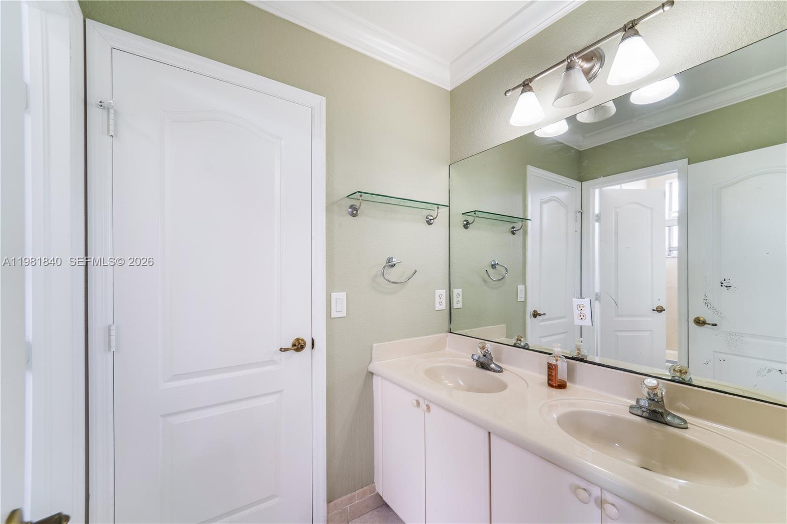 CENTURY VILLAS - Residential Lease