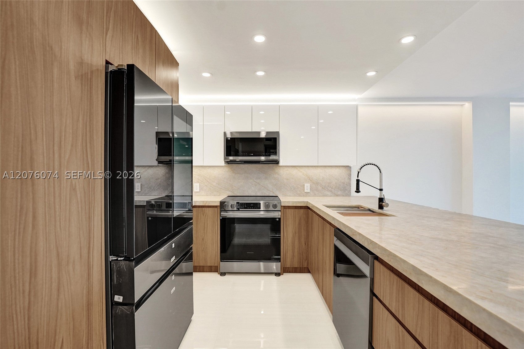 1400 S Ocean Dr 1205
