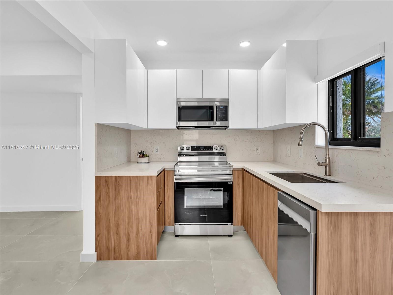 SILVER TERRACE DELRAY - Residential