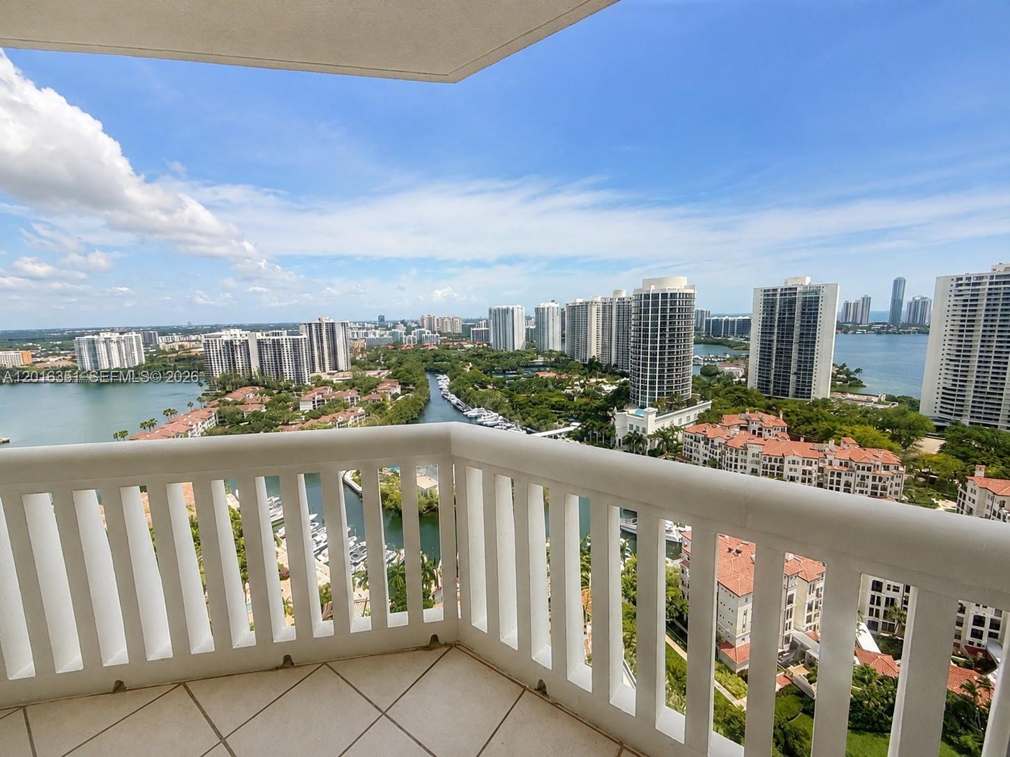 2000 ISL BLVD WILLIAMS IS - Residential Lease