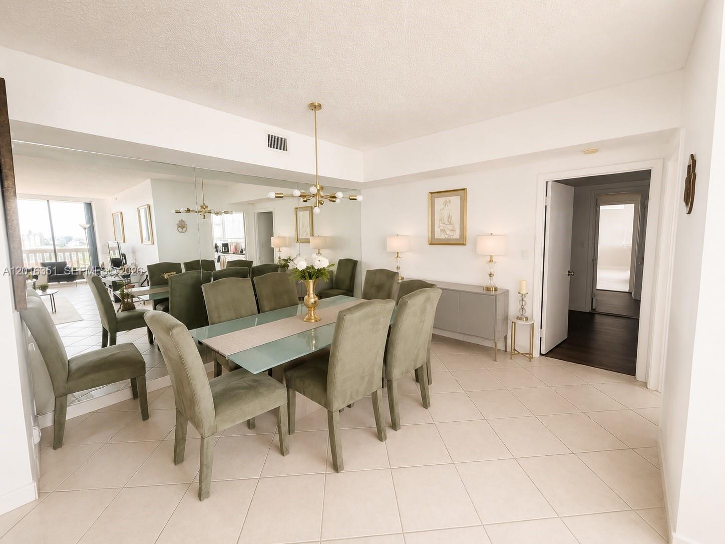 2000 ISL BLVD WILLIAMS IS - Residential Lease