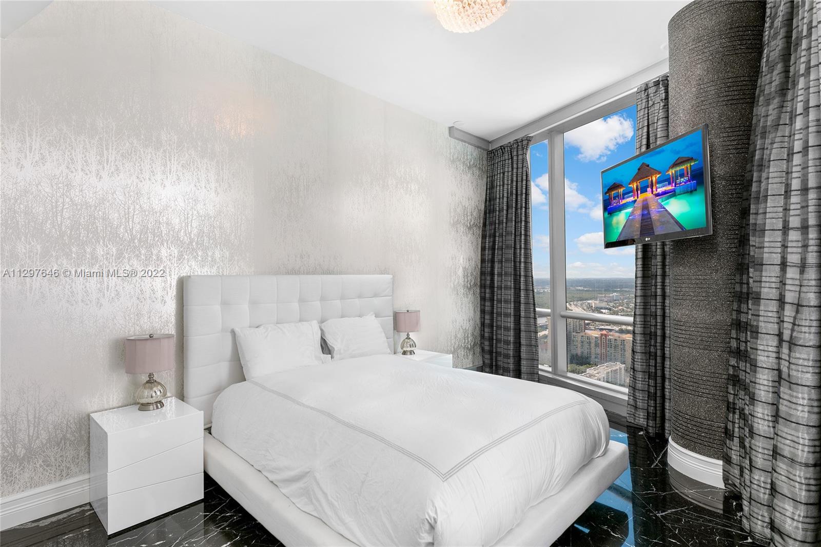 JADE OCEAN CONDO - Residential