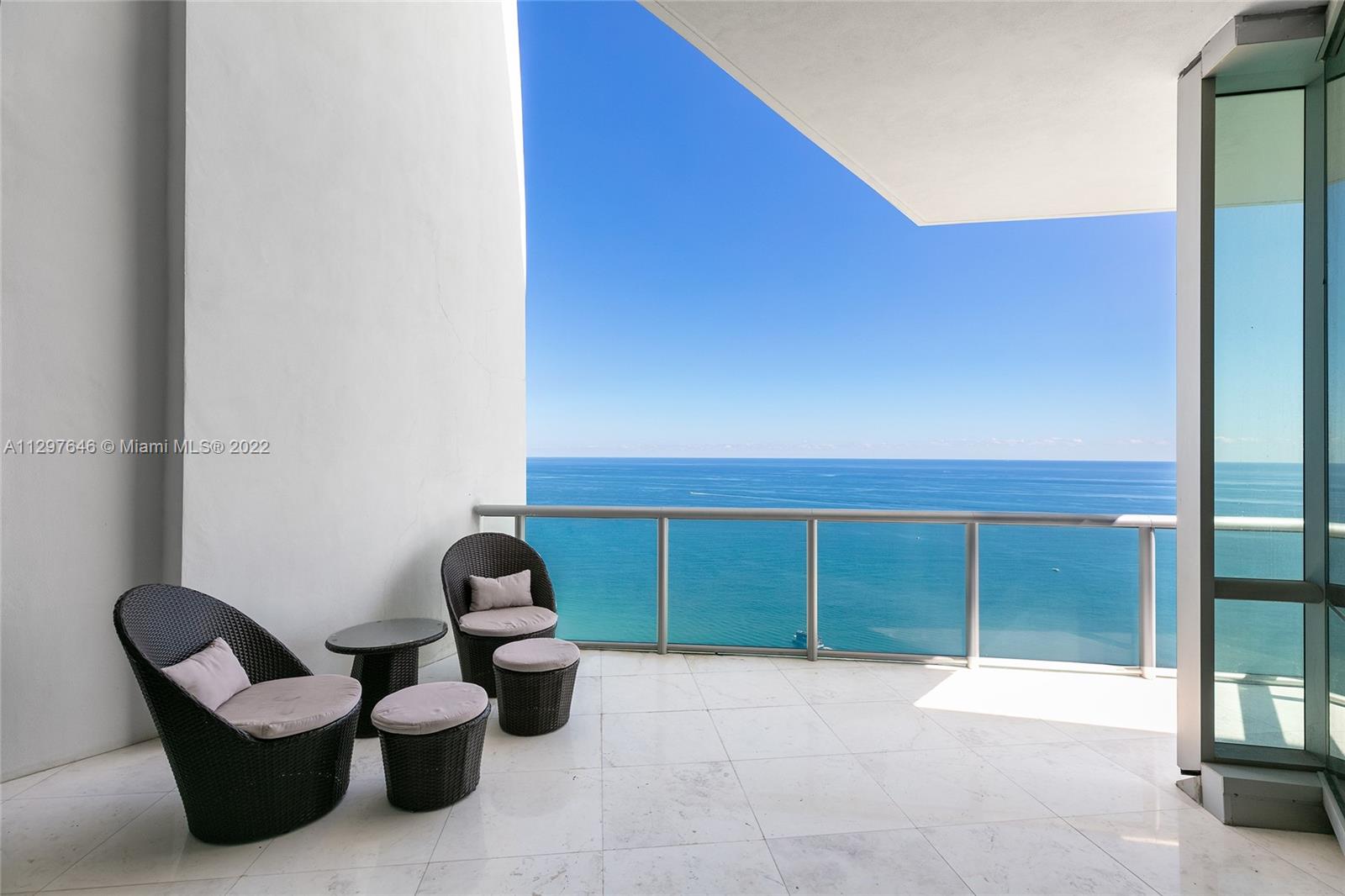 JADE OCEAN CONDO - Residential