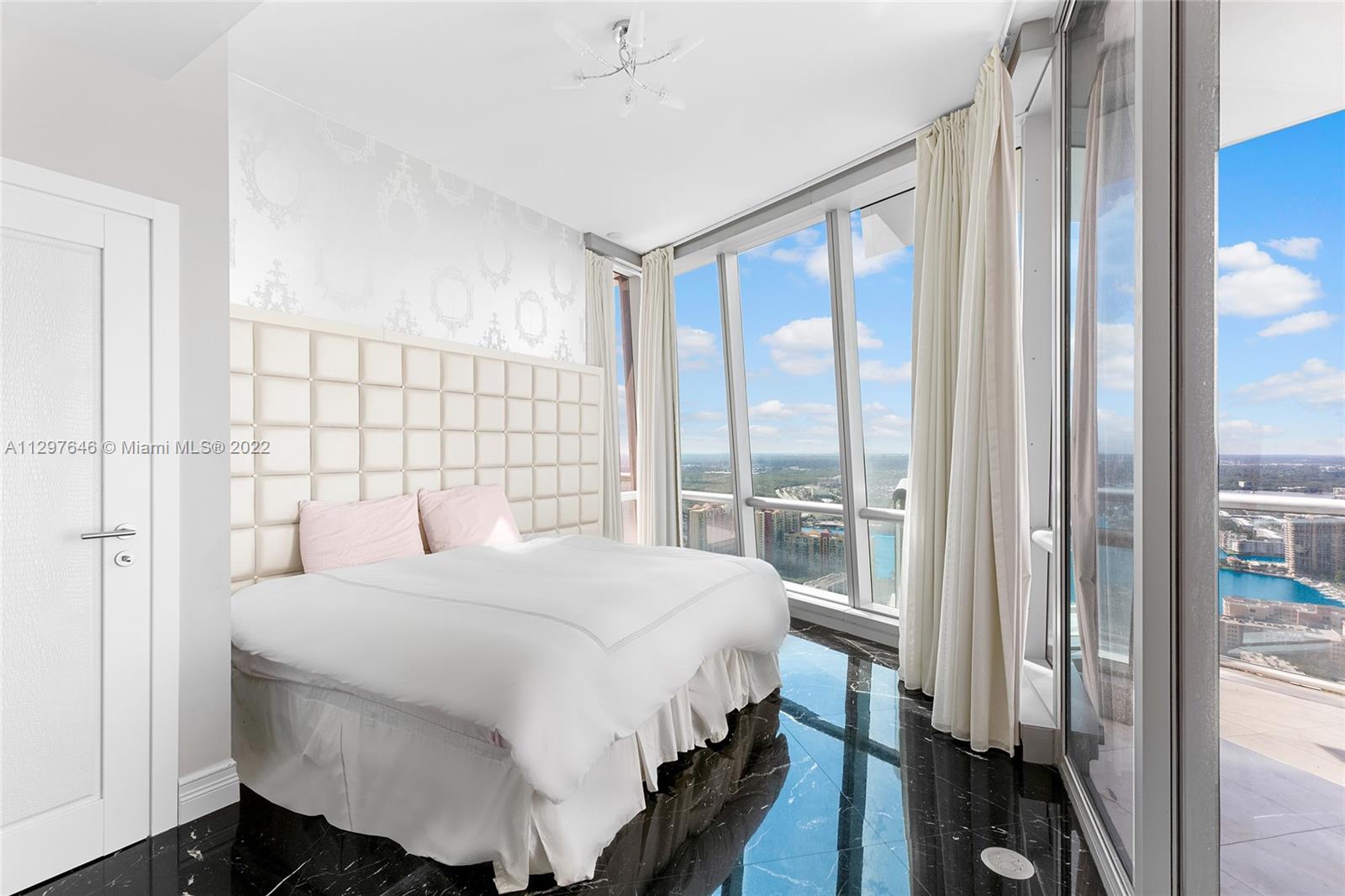 JADE OCEAN CONDO - Residential