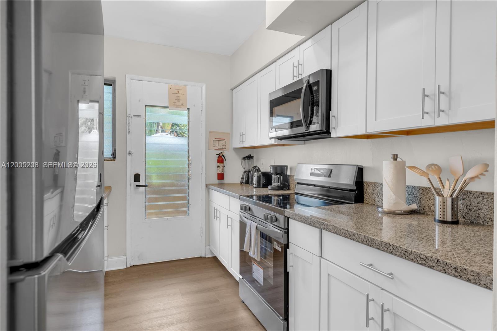 BAY HARBOUR ISLAND - Residential Lease