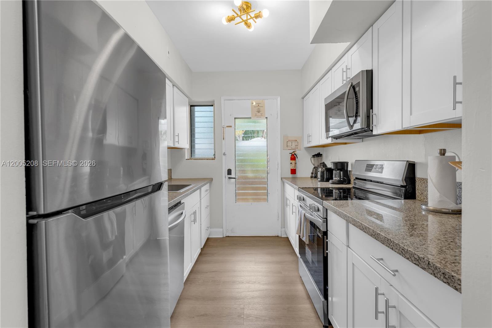 BAY HARBOUR ISLAND - Residential Lease