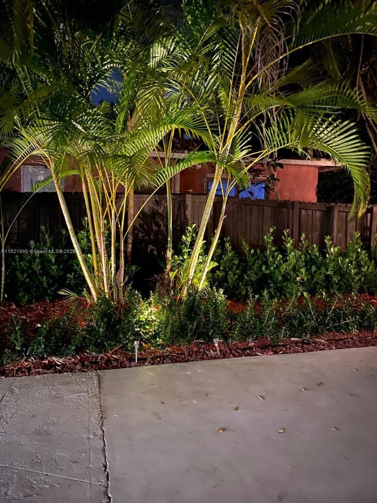 ROBERTSON PARK - Residential