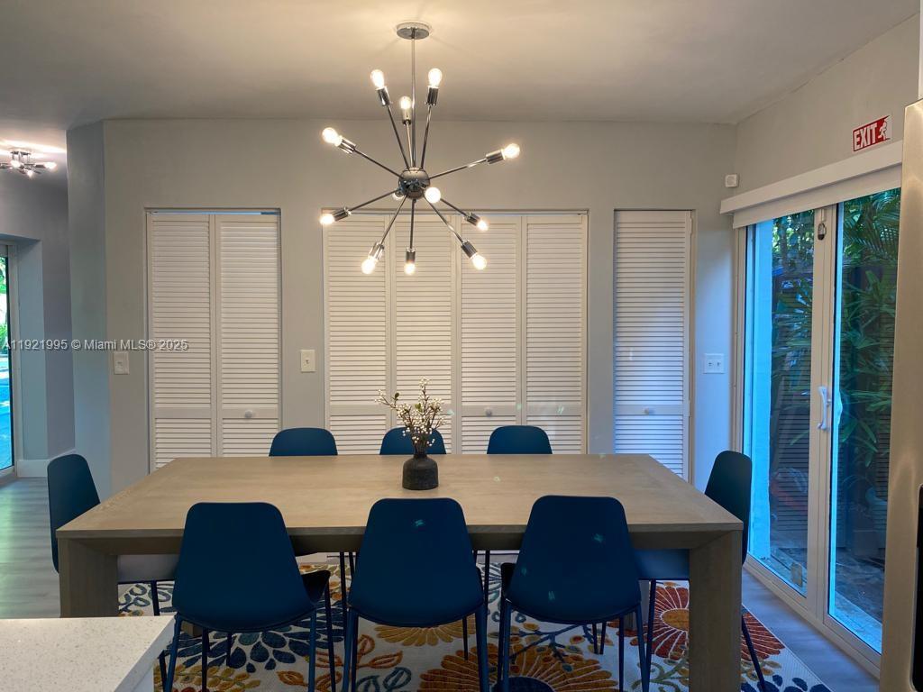 ROBERTSON PARK - Residential