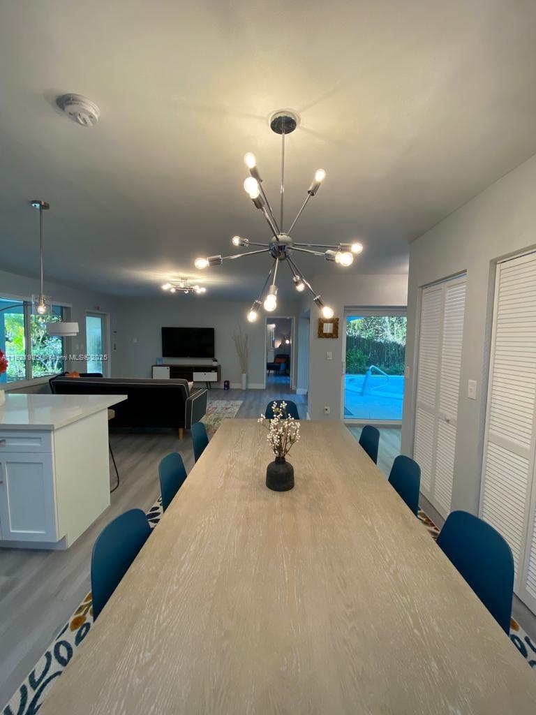 ROBERTSON PARK - Residential