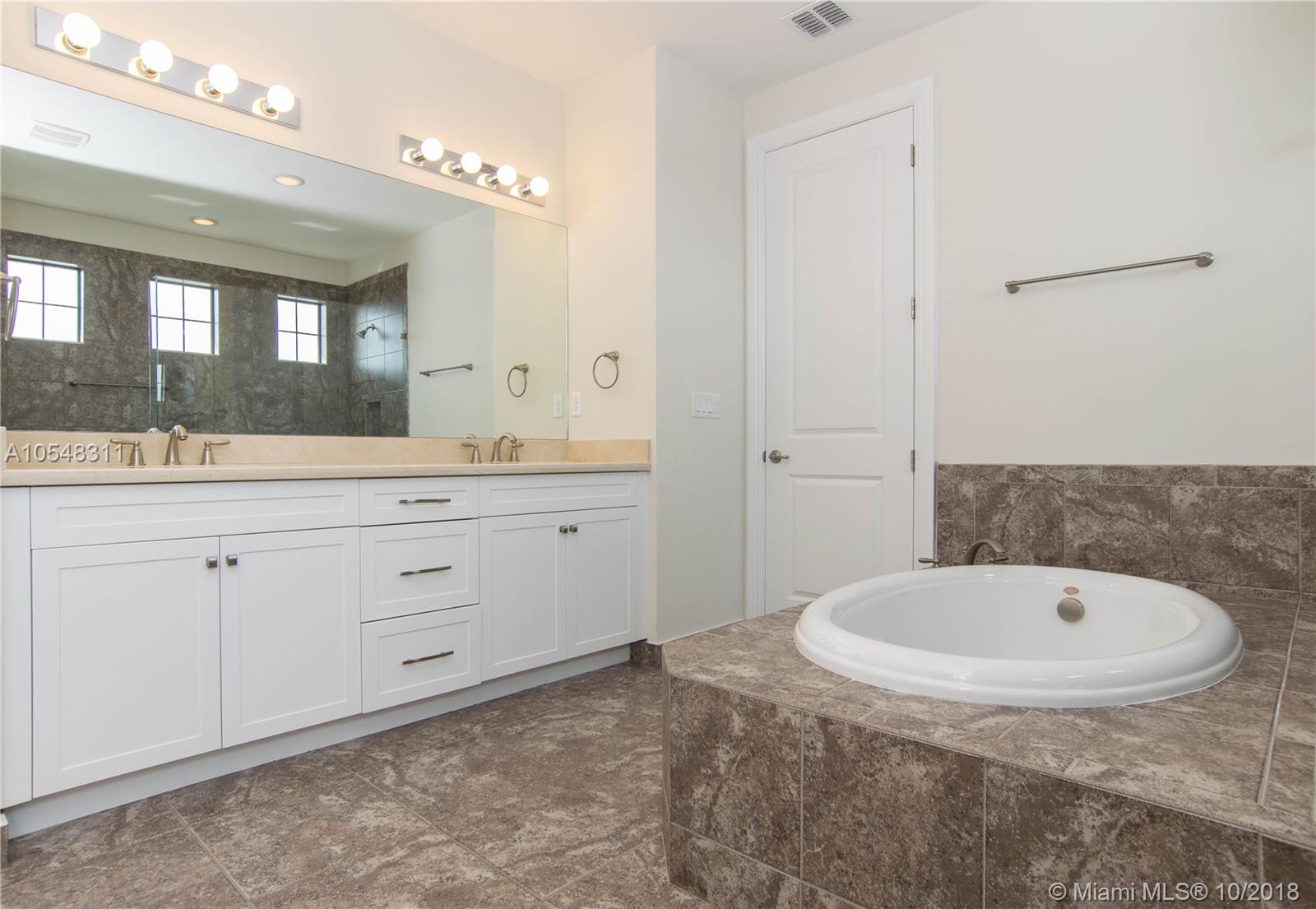 BRUSCHI PROPERTY - Residential