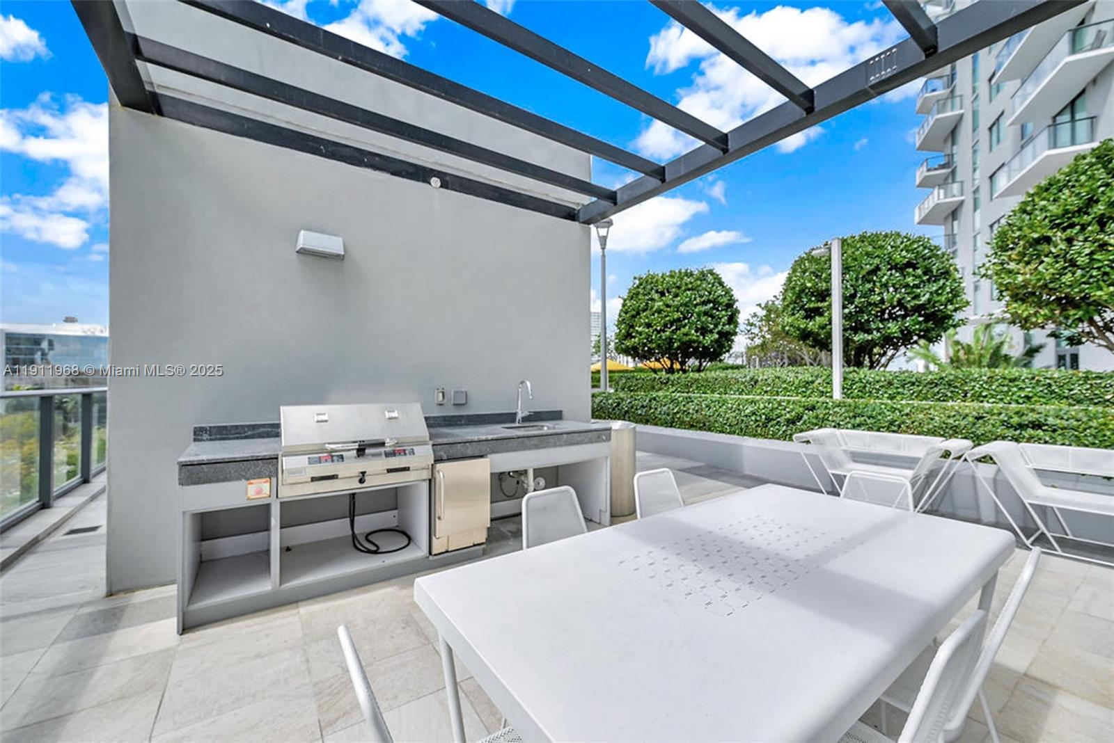 PARAISO BAYVIEWS CONDO - Residential Lease