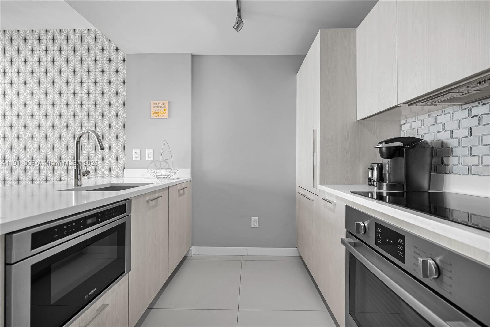 PARAISO BAYVIEWS CONDO - Residential Lease