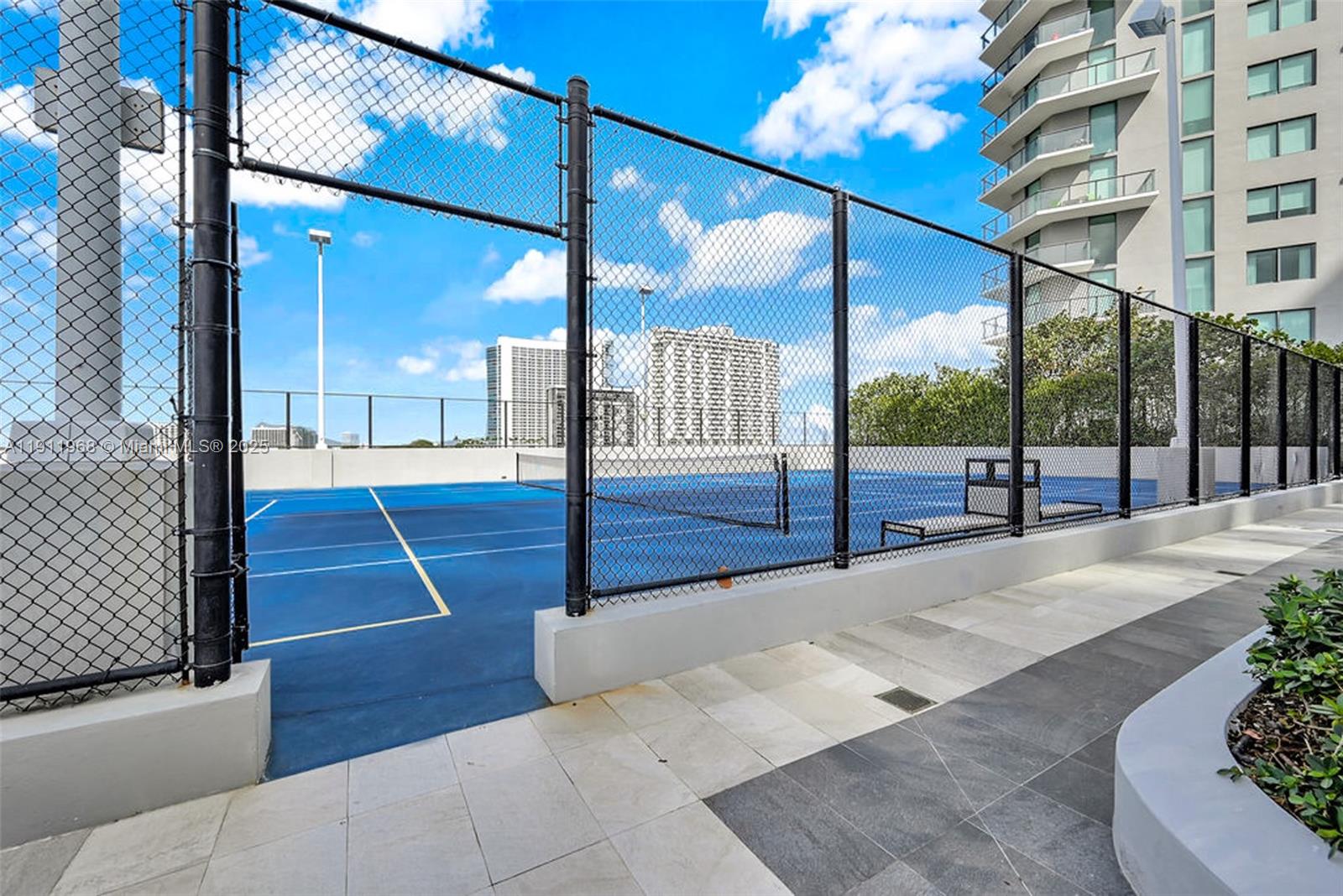 PARAISO BAYVIEWS CONDO - Residential Lease