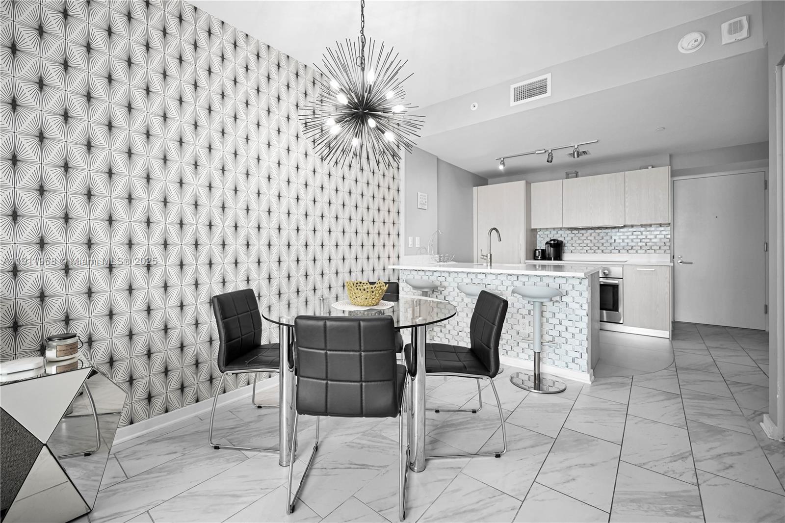 PARAISO BAYVIEWS CONDO - Residential Lease