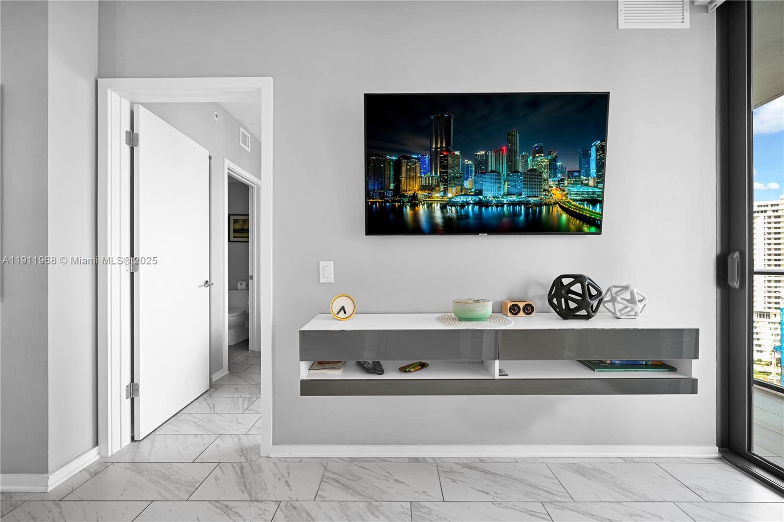 PARAISO BAYVIEWS CONDO - Residential Lease