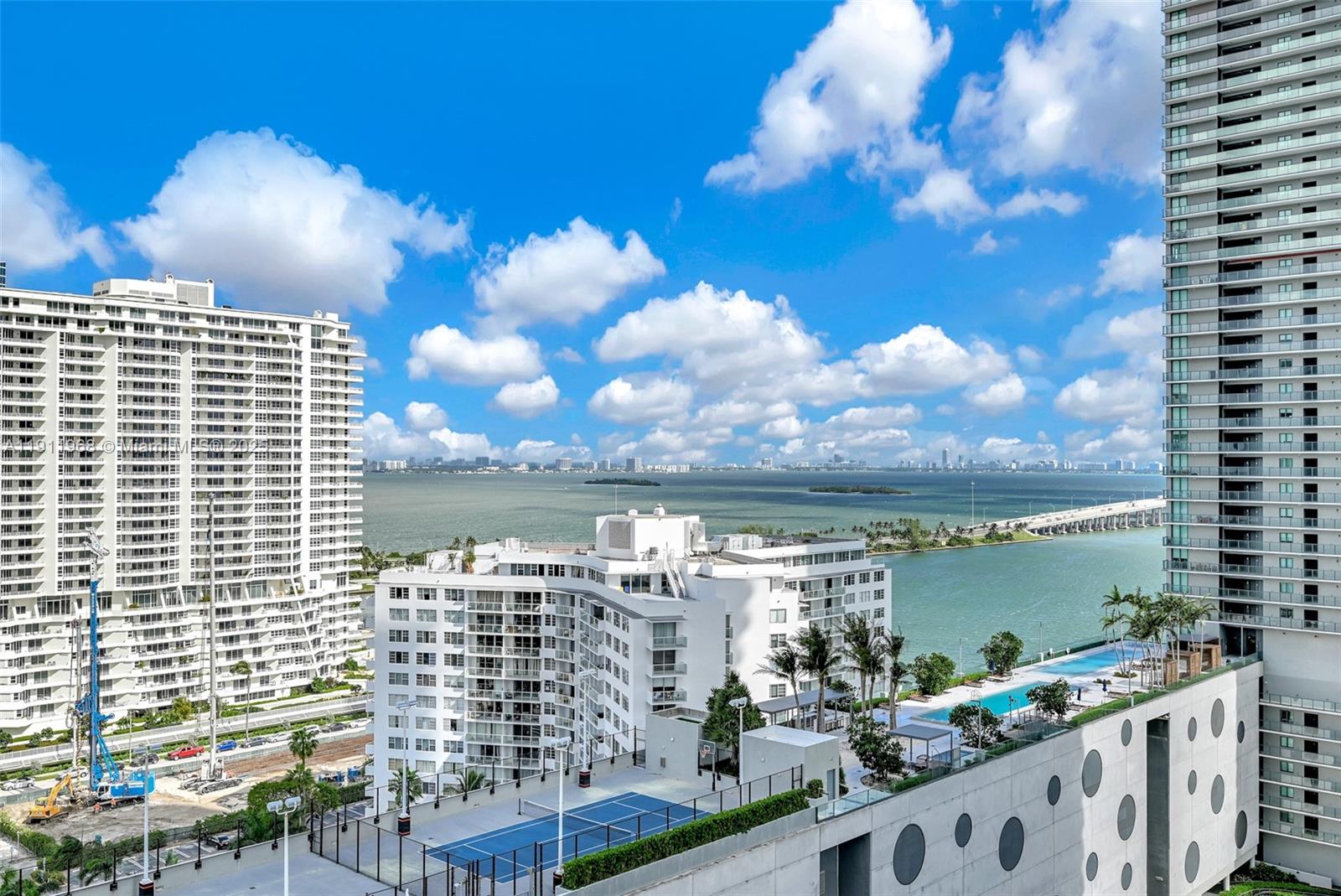 PARAISO BAYVIEWS CONDO - Residential Lease