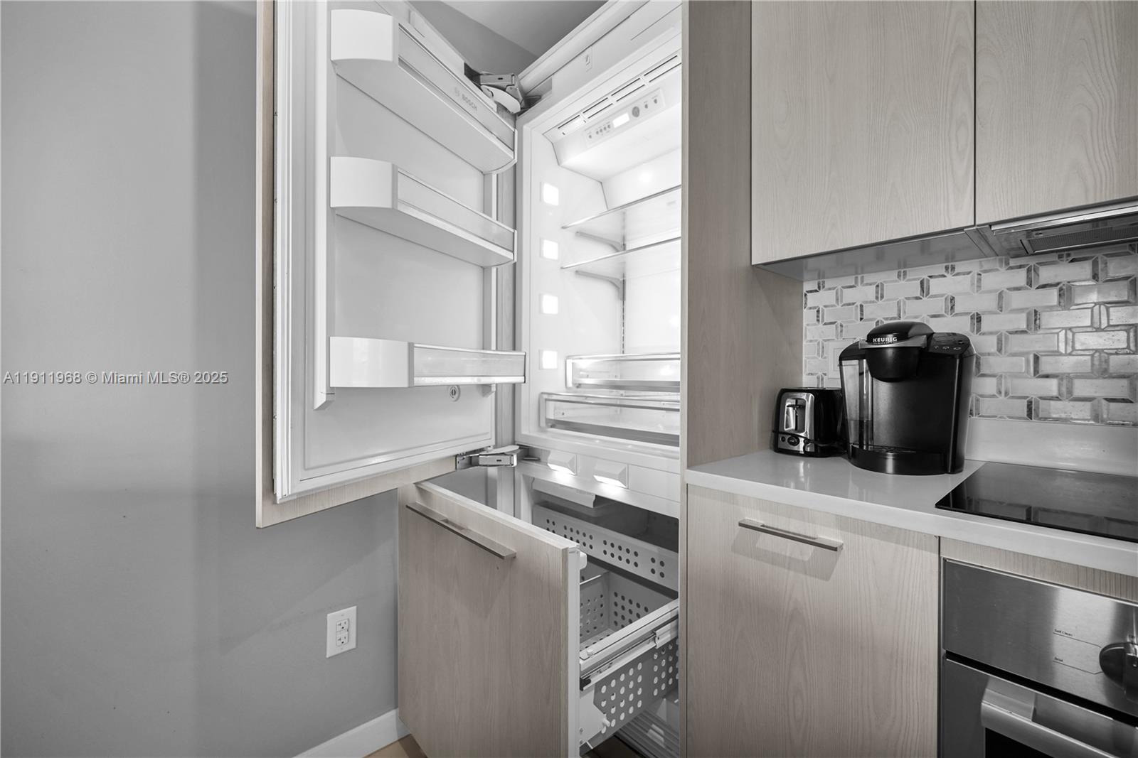 PARAISO BAYVIEWS CONDO - Residential Lease