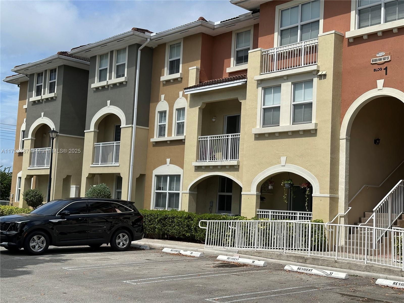 8999 Nw 107th Ct 202-1, Doral, Miami-Dade County, Florida - 3 Bedrooms  
3 Bathrooms - 