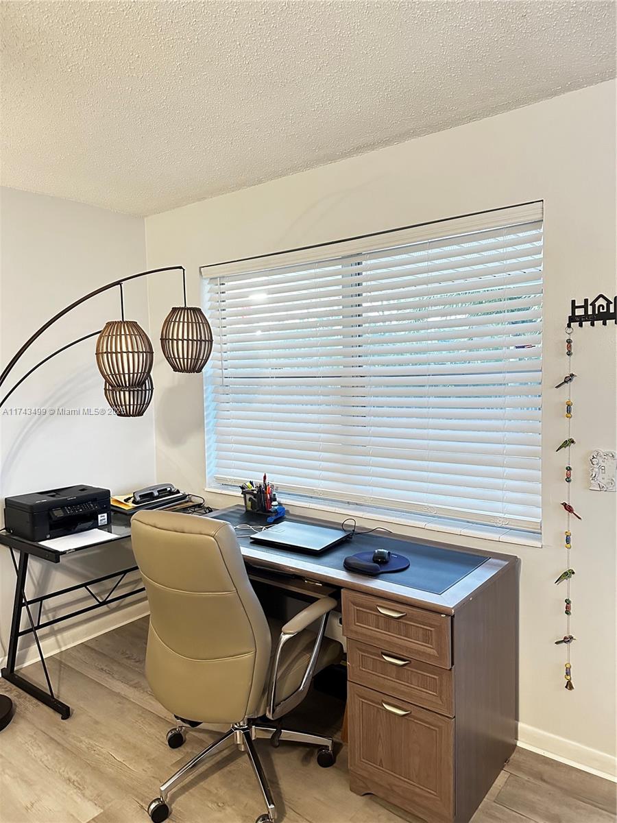 CAMBRIDGE CONDO - Residential