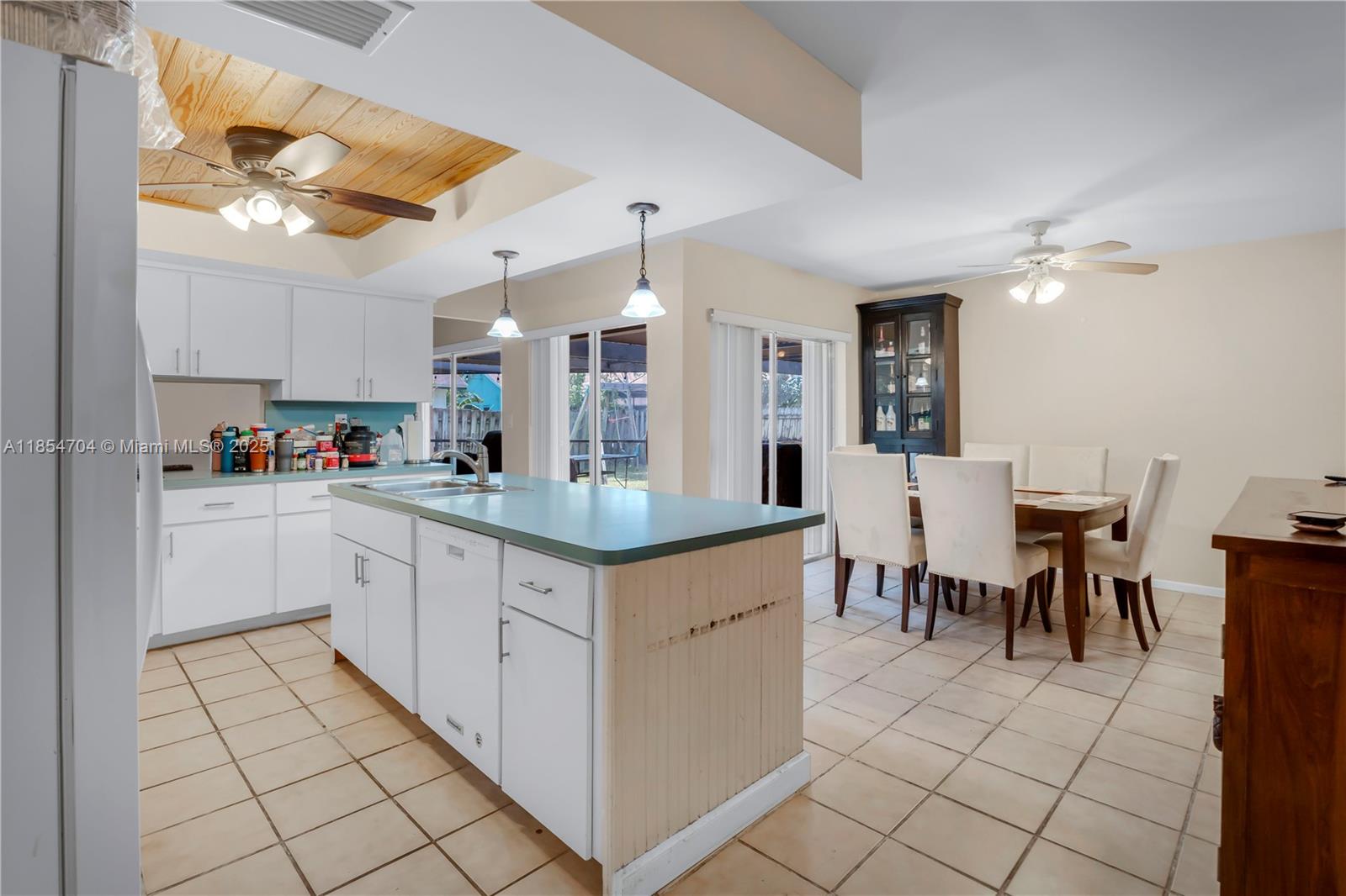 SUNFLOWER DELRAY - Residential