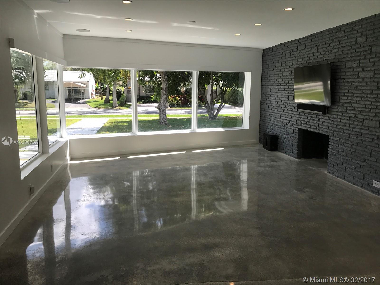 HOLLYWOOD LAKES SEC - Residential Lease