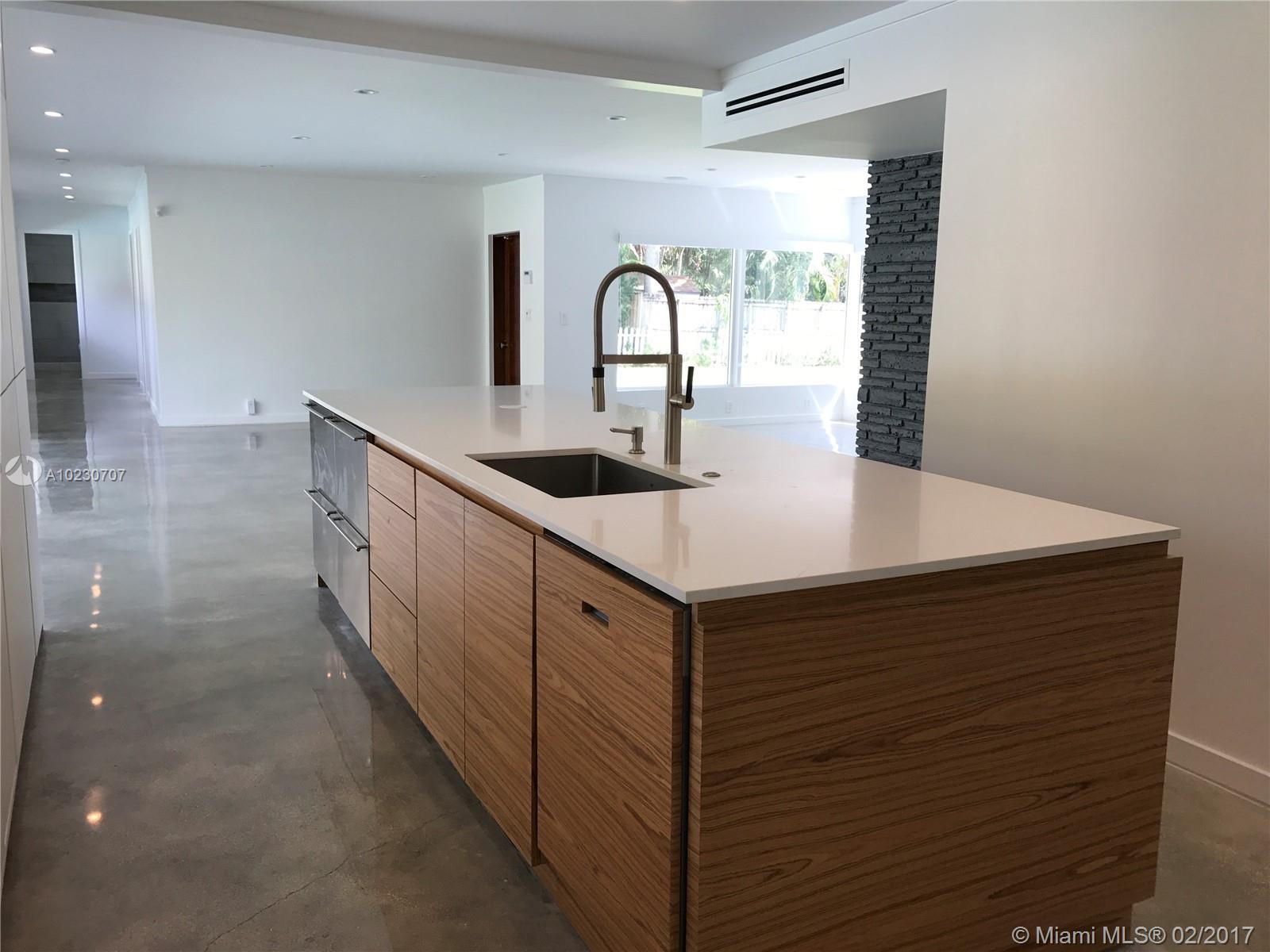 HOLLYWOOD LAKES SEC - Residential Lease