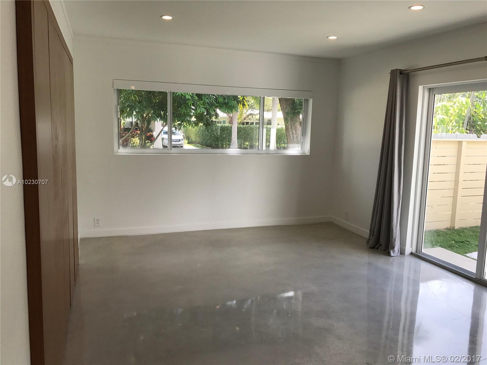 HOLLYWOOD LAKES SEC - Residential Lease