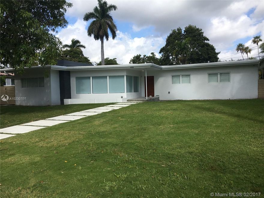 Totally Renovated Pool Home w/Solar Energy. Faces S. Northlake Drive & Polk St. 3 Bdrm + Den/Office & Pantry/Laundry Room. Private Backyard w/Salt Water Pool. Streamline Kitchen w/Bosch Appliances, Custom Cabinetry. Open & Bright Living Areas. Polished Concrete Floors. Built-in Closets. Impact Windows, Recessed Lighting, Sonos In/Out, Alarm System & Security Cameras. Split Bedroom Floor Plan. Landlord Will Maintain Pool & Landscaping. Small Pet May be Considered. Too Many Features to Mention. Come See.