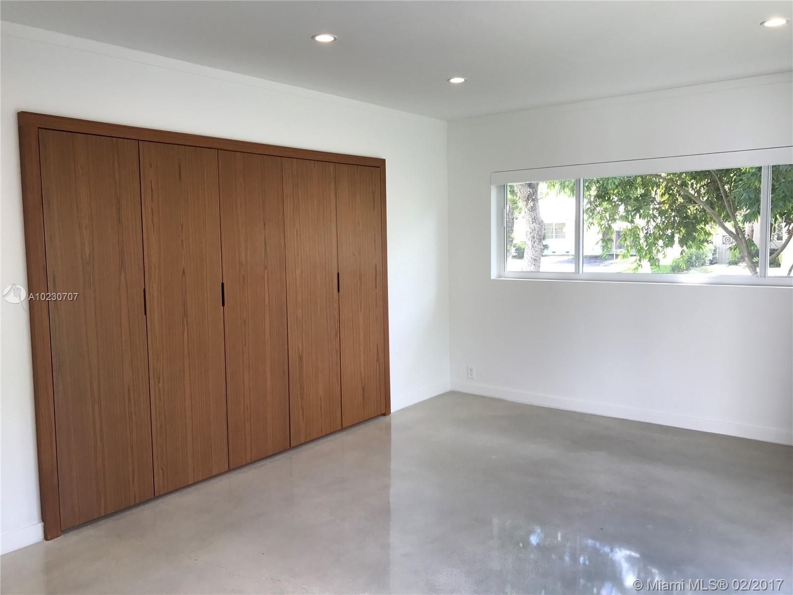 HOLLYWOOD LAKES SEC - Residential Lease