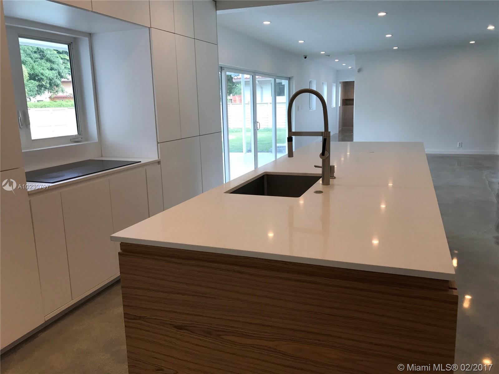 HOLLYWOOD LAKES SEC - Residential Lease