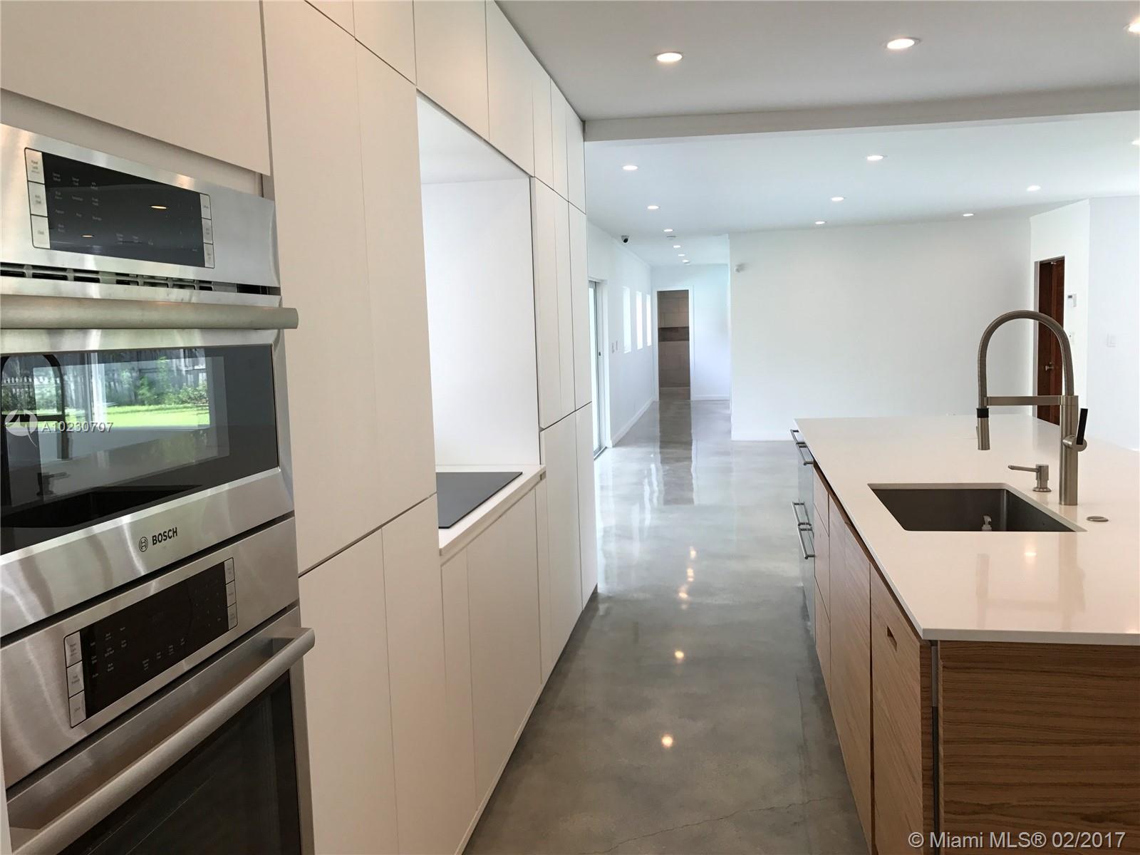 HOLLYWOOD LAKES SEC - Residential Lease