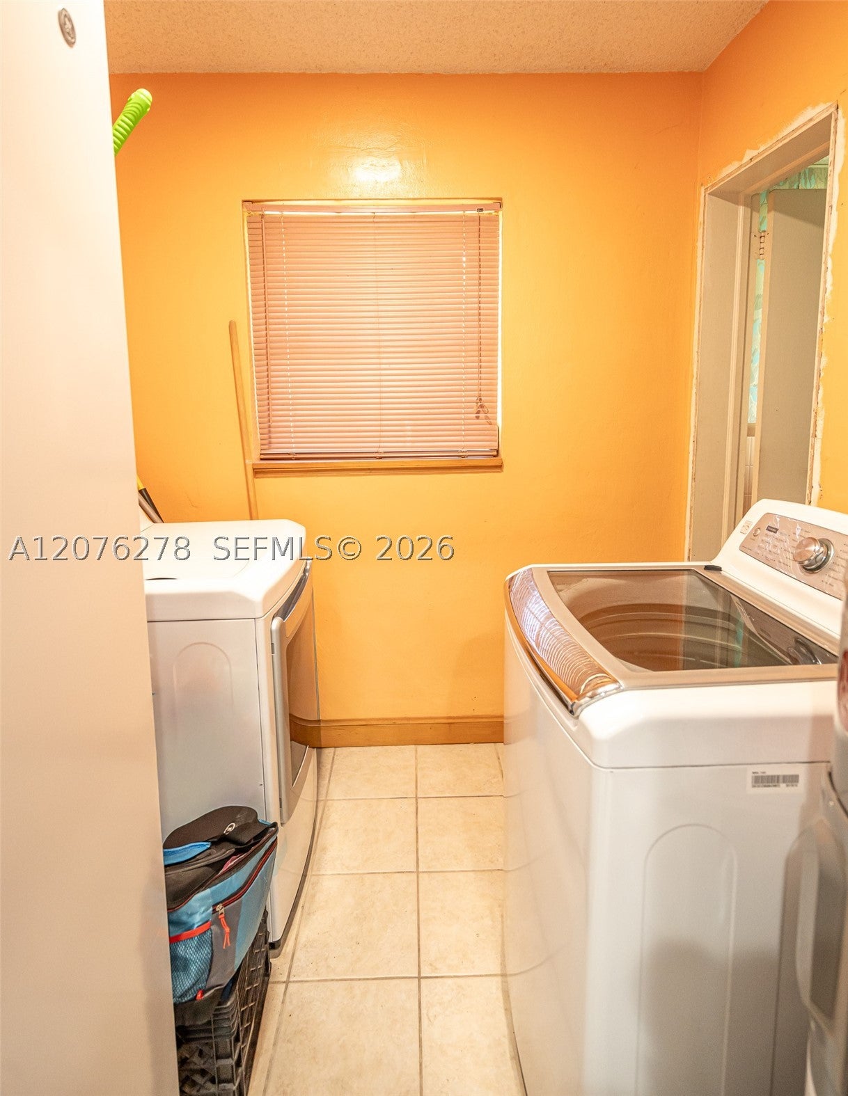 10 SW 46th Ave