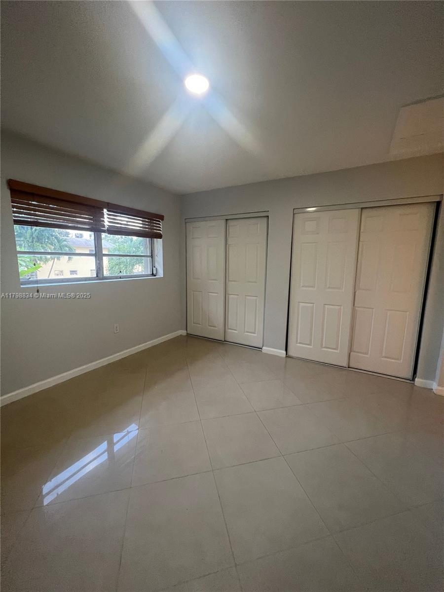 VILLAGE AT DADELAND CONDO - Residential