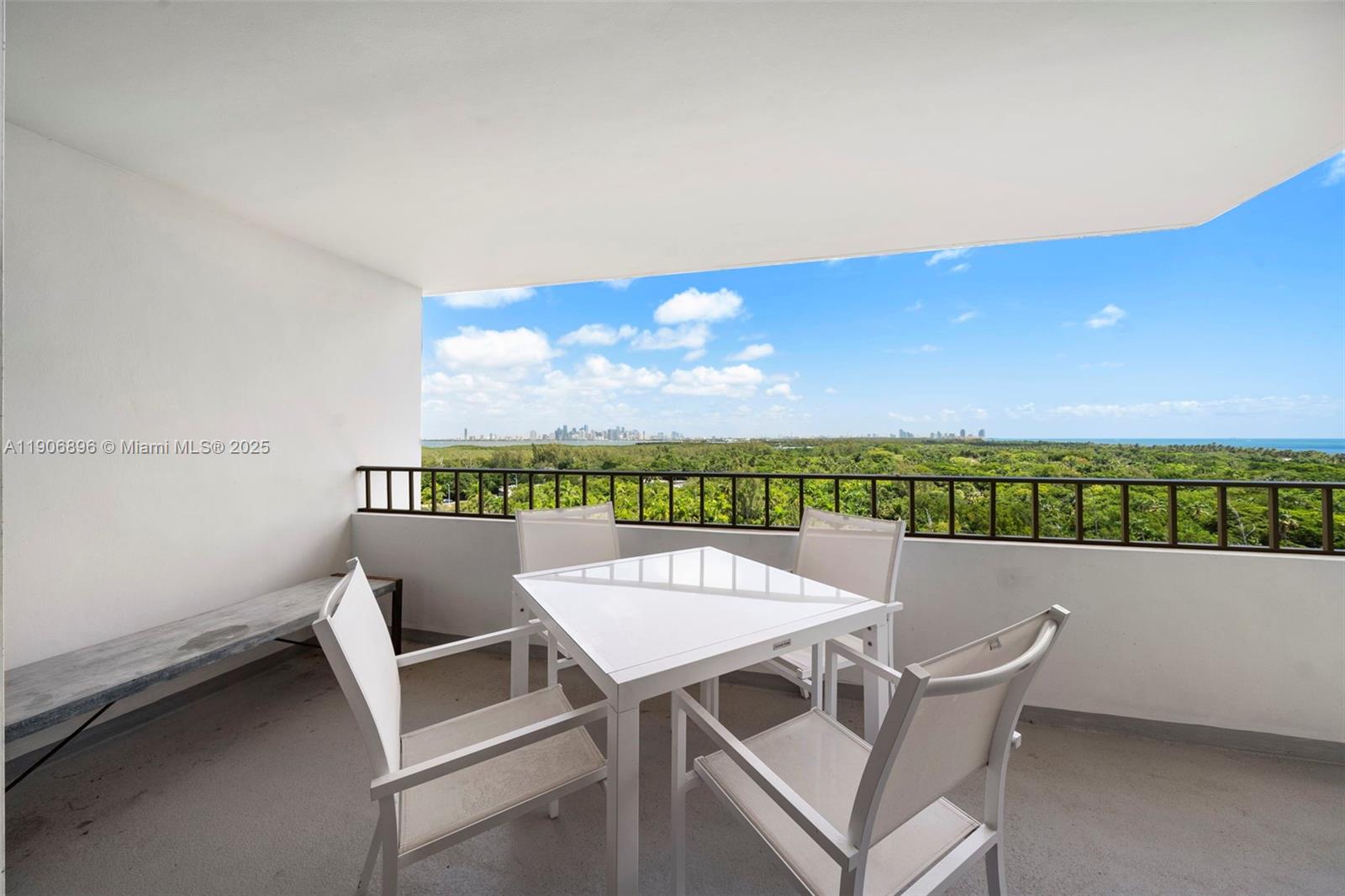 COMMODORE CLUB WEST CONDO - Residential Lease