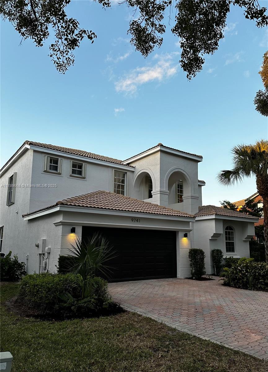 OLYMPIA 2 - Residential Lease