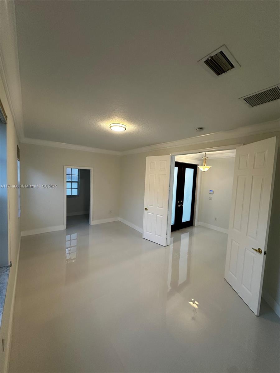 OLYMPIA 2 - Residential Lease