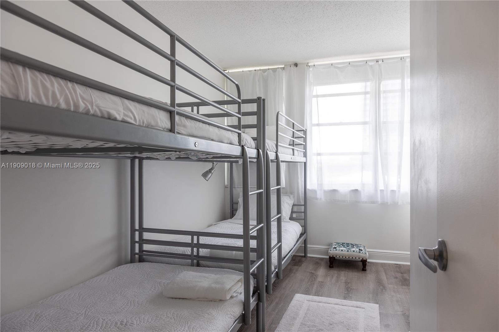 IMPERIAL TOWERS CONDO - Residential