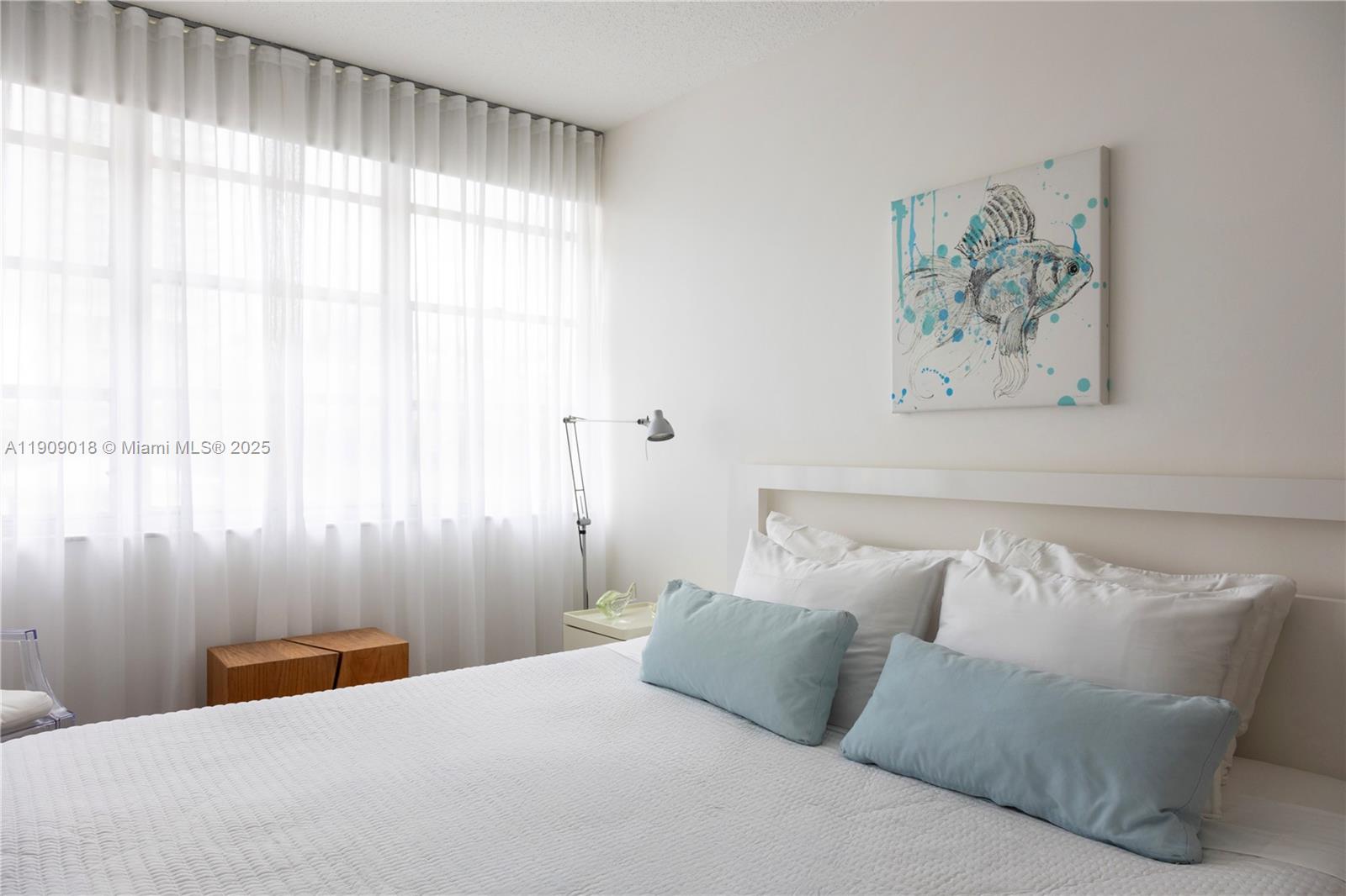 IMPERIAL TOWERS CONDO - Residential