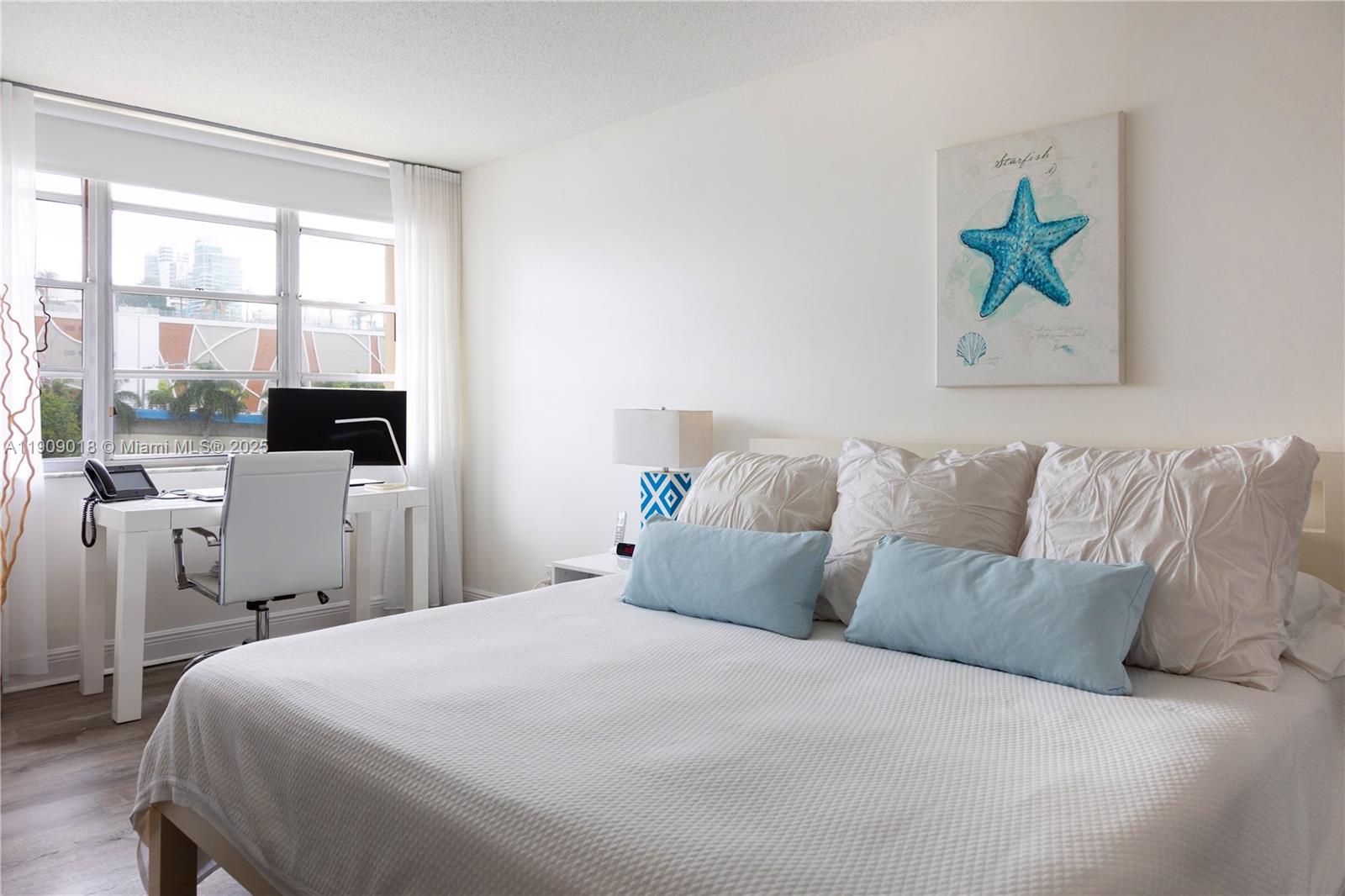 IMPERIAL TOWERS CONDO - Residential