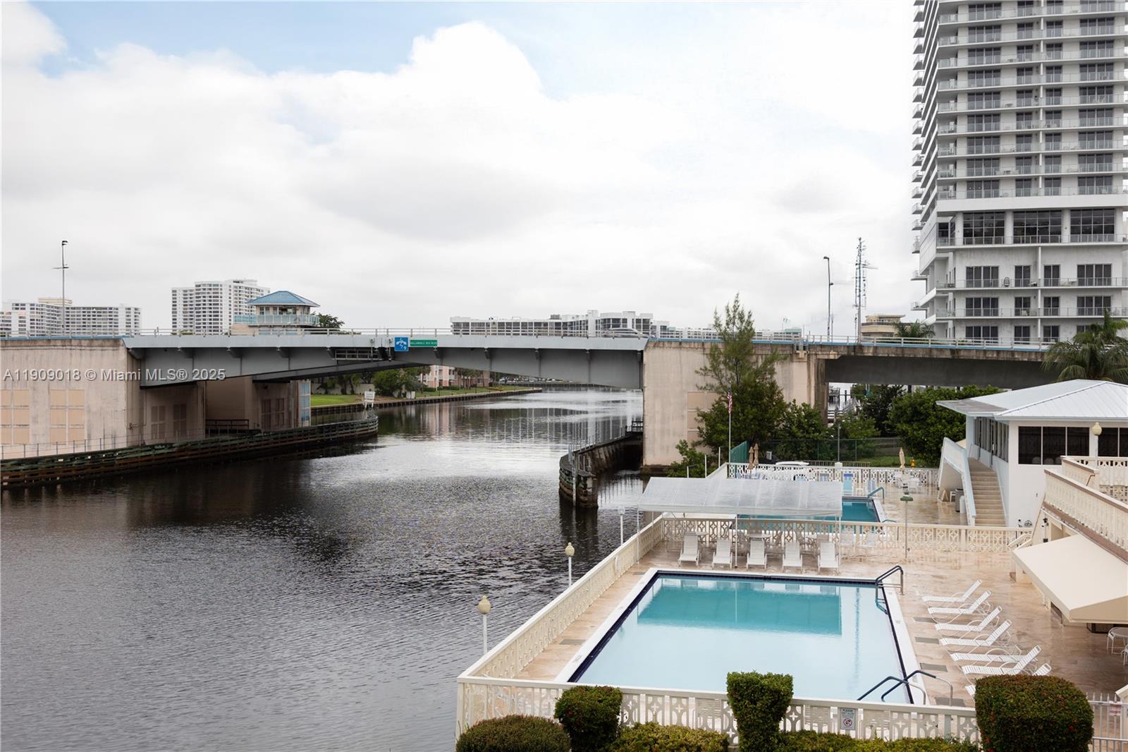 IMPERIAL TOWERS CONDO - Residential