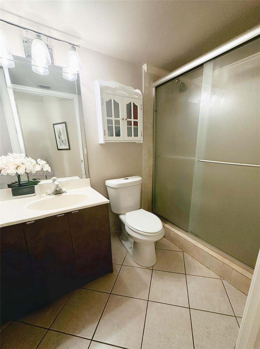 LE MONTCALM CONDO - Residential