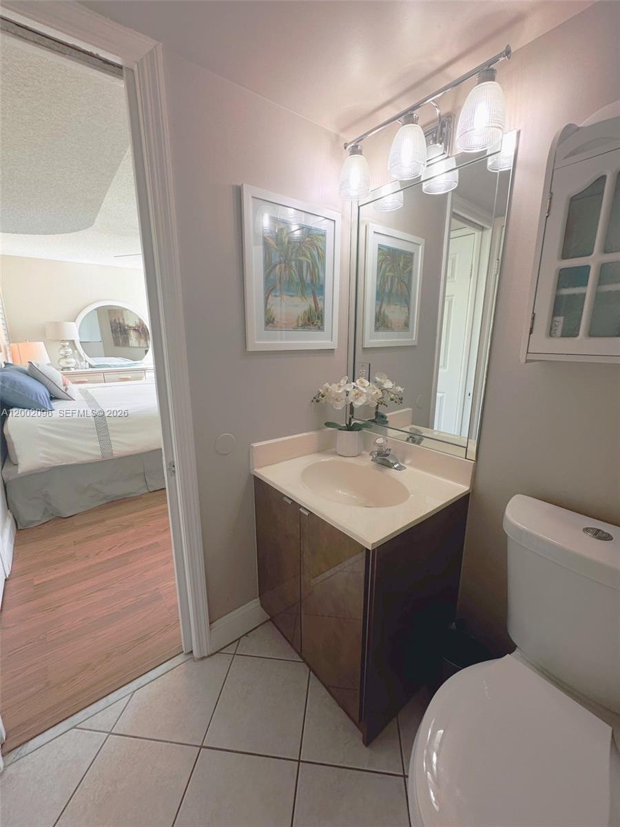 LE MONTCALM CONDO - Residential