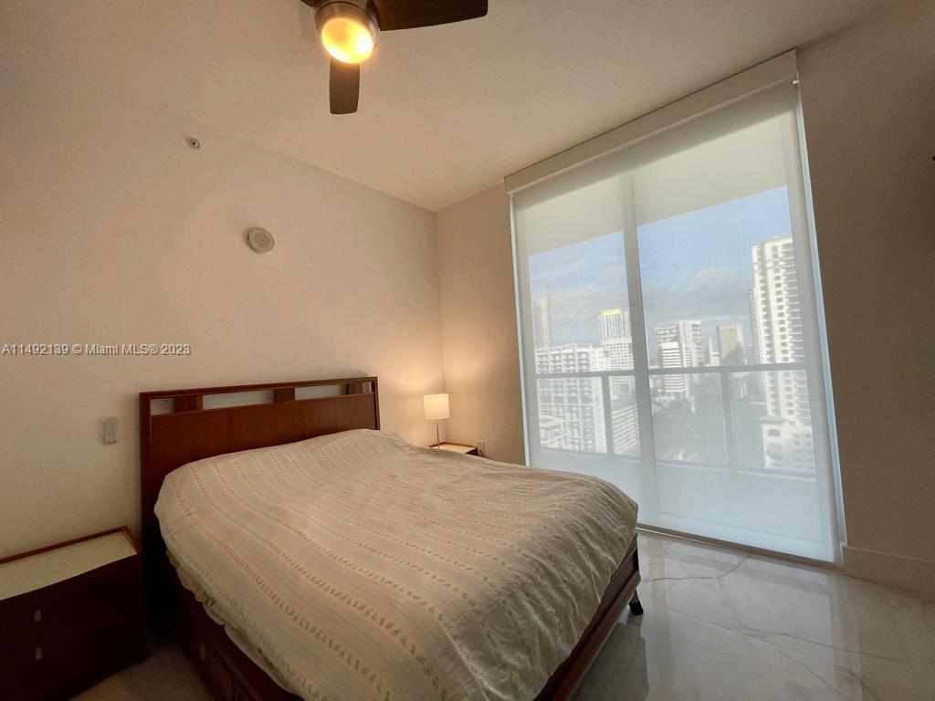THE AXIS ON BRICKELL COND - Residential