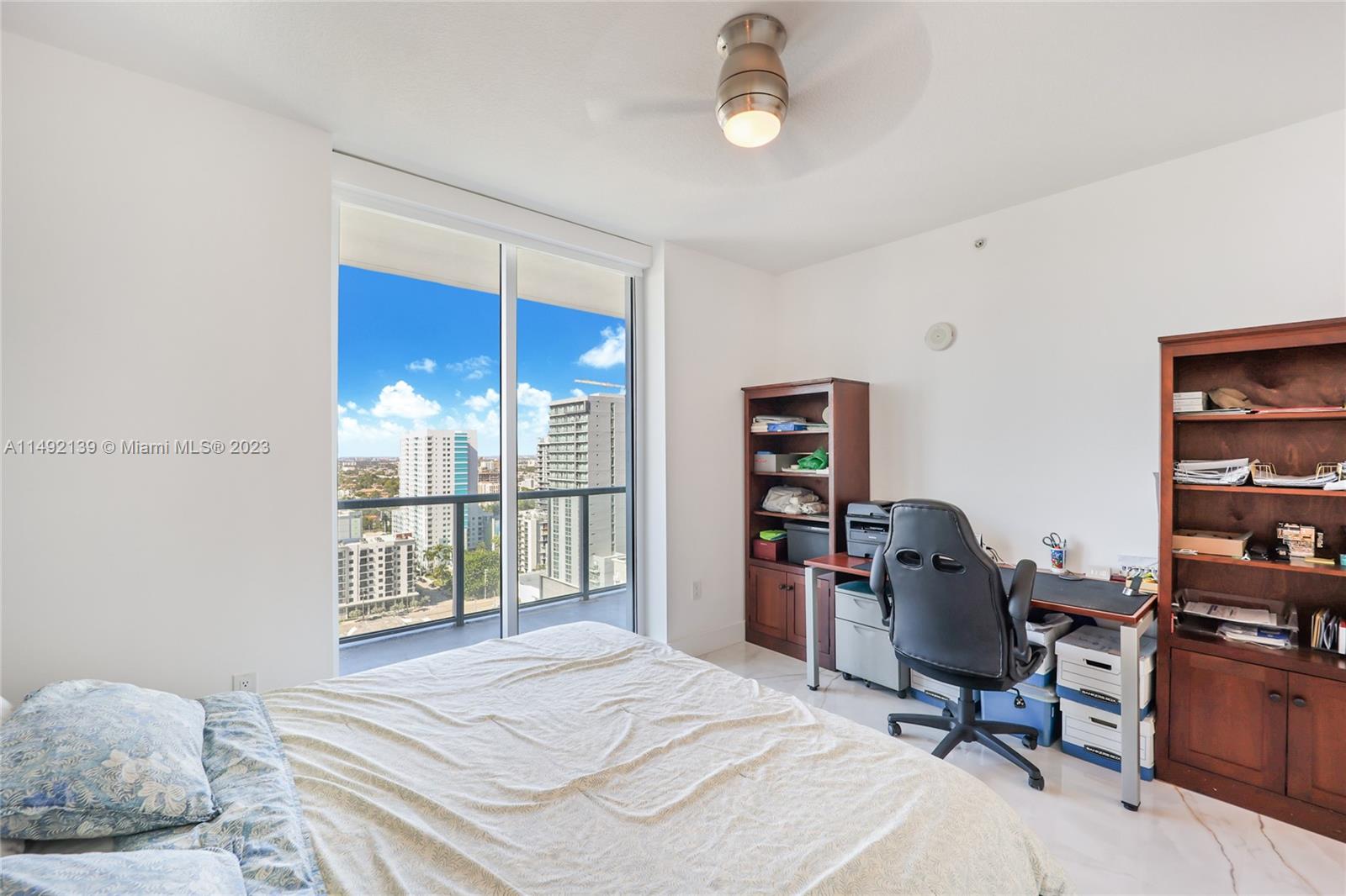 THE AXIS ON BRICKELL COND - Residential