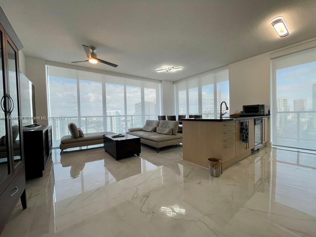THE AXIS ON BRICKELL COND - Residential