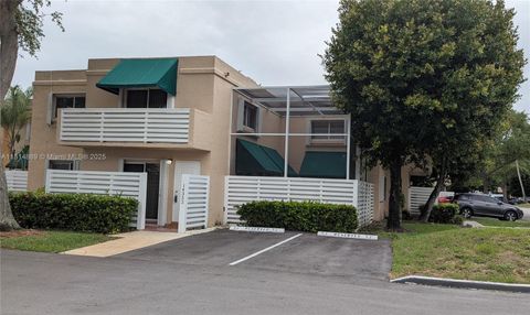 14352 SW 96th Ln Miami FL 33186